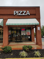 End Zone Pizza outside