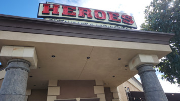 Heroes And Brewhouse Ontario food