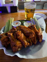 Devine's Restaurant Sports Bar food