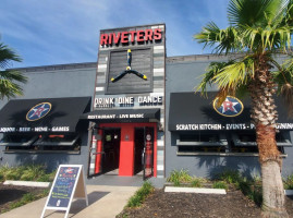 Riveters Tampa outside