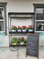 Jb's Corner Cafe outside