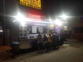 Noah Tacos (food Truck) outside