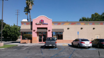 Taco Bell outside