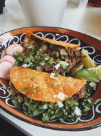 Chela's Birria Tacos food