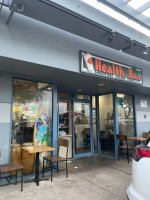 Da Cove Health Bar & Cafe outside