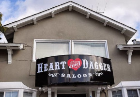 Heart Dagger Saloon food