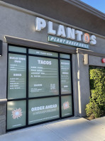 Plantos Plant Based Grill outside