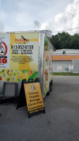 Pabellon Food Trailer outside