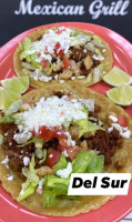 Mo's Tacos food