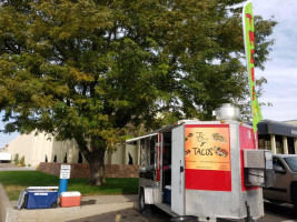 Issai's Catering/don Rogelio's Mexican St. Tacos food