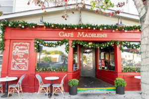 Café Madeleine South Park inside