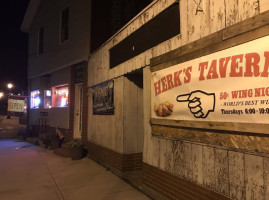 Herk's Tavern inside