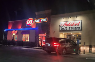 Dairy Queen Grill Chill outside