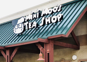 Mini Moo's Tea Shop food
