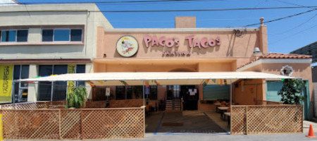 Paco's Tacos Cantina La inside
