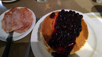 Mulberry's Pancakes Cafe food