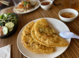 Banh Cuon Tay Ho food