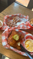 Hattie B's Hot Chicken Nashville Lower Broadway food