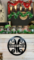 Mudflow Tea House food