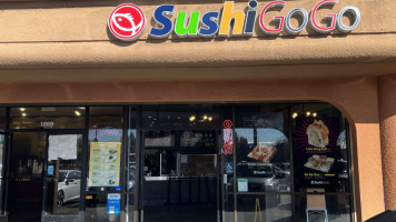 Sushi Go Go Union City outside