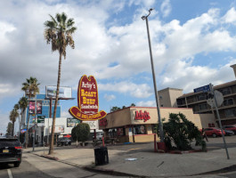 Arby's outside