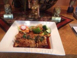 Tong's Thai food