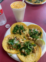 Taco's Lucerito food