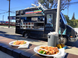 Mariscos Jalisco inside