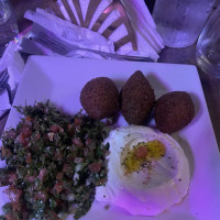 Beirut Doral food