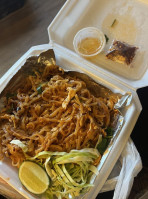 Yoyo's Thai Food Truck food