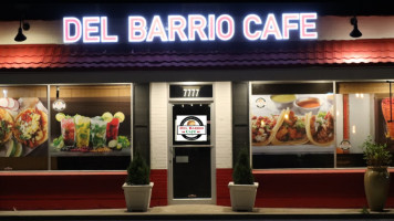 Del Barrio Cafe inside