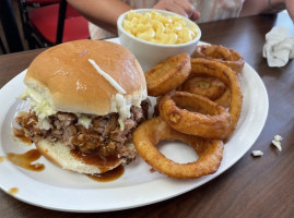 Jimbo's Brickhouse Bbq food