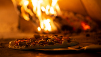 Brixx Wood Fired Pizza inside