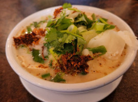 Mongkut Thai food