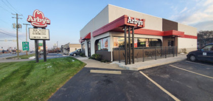 Arby's outside