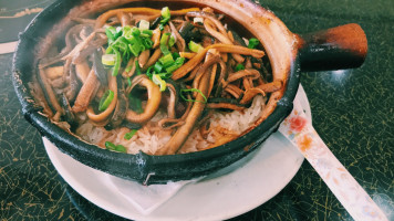 The Claypot House food