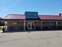 Rascals Grill outside