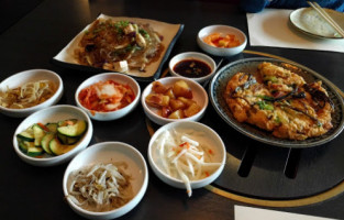 Toji Korean Grill House food