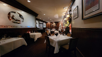 Thoroughbreds Chophouse & Seafood Grille food