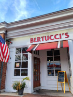 Bertucci's Lexington outside