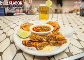 El Eslabon Mexican Grill food