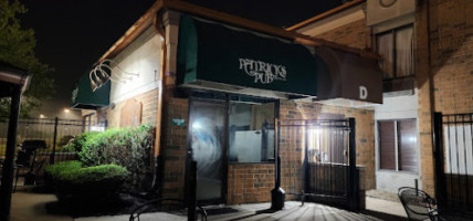 Patrick's Pub outside