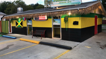 Franky G's Jamaican Grill outside