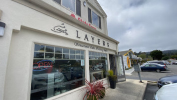 Layer's Cake And Bakery outside