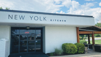 New Yolk Kitchen food
