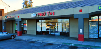 Pho Y1 Noodle House outside