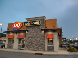 Dairy Queen Grill Chill outside