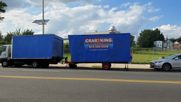 Crab King outside