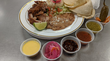Tacos El Mariachi Loco food