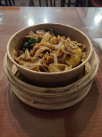 Stowe Asian Cuisine food